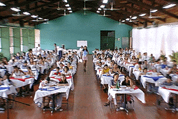 En las conferencias organizadas por la FEM participan cerca de 200 personas, en conferencias internacionales 1000 personas aprox.
